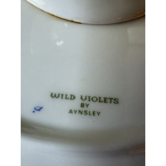 AYNSLEY Bone China England Wild Violets Footed Floral Butterfly Cake Plate 10in - Picture 3 of 4